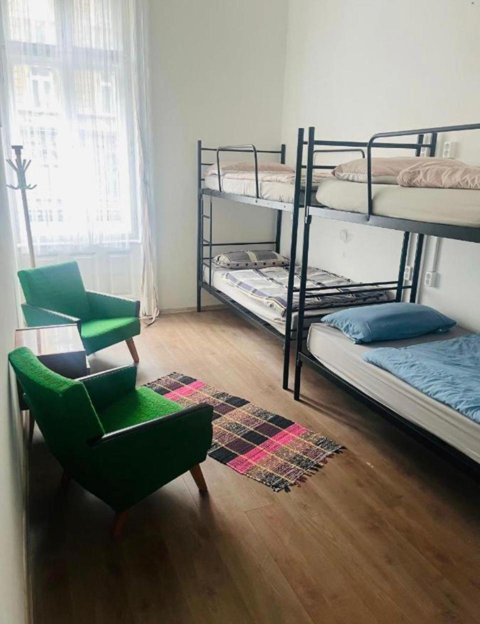 Doxie Rooms And Beds Budapest Bagian luar foto